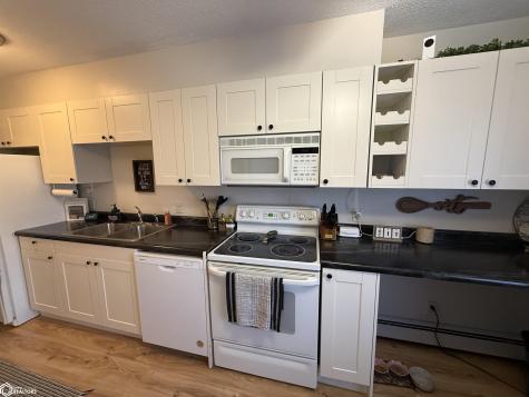 11 Sunset View Drive Clear Lake IA 50428