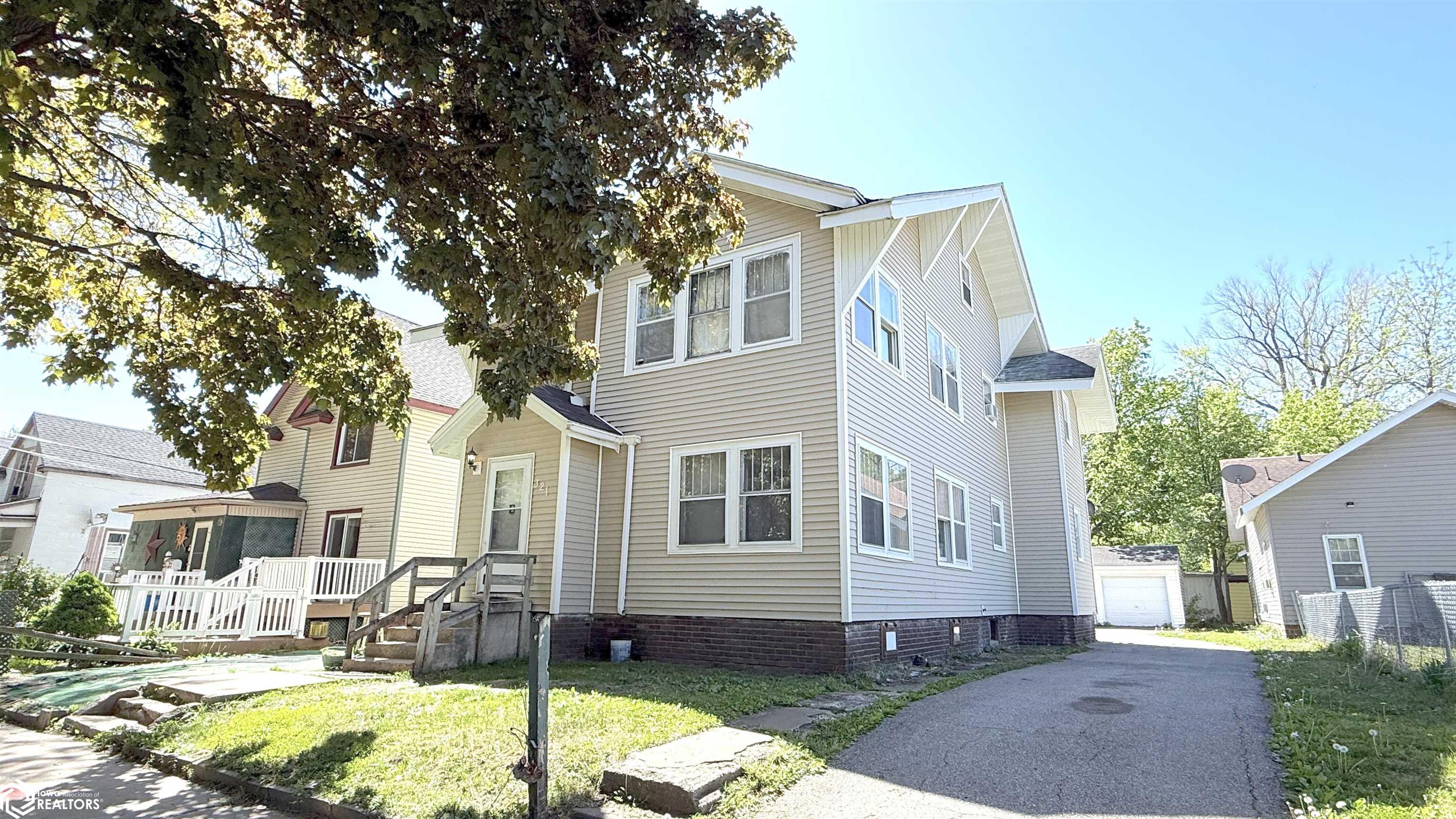 321 3rd Street NW Mason City IA 50401