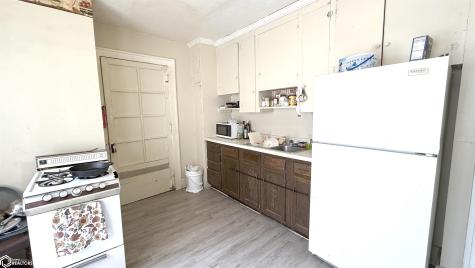 321 3rd Street NW Mason City IA 50401