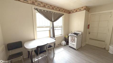 321 3rd Street NW Mason City IA 50401