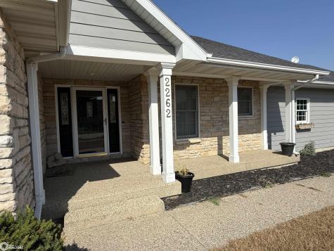 2262 W State Street Mason City IA 50401