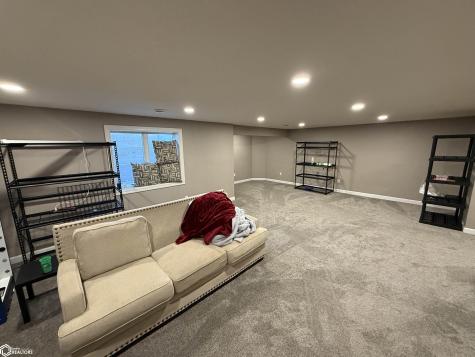 2262 W State Street Mason City IA 50401