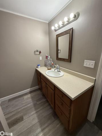 2262 W State Street Mason City IA 50401