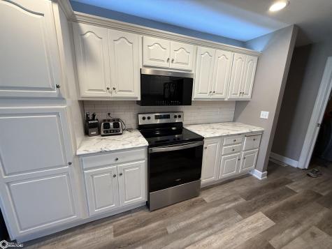 2262 W State Street Mason City IA 50401