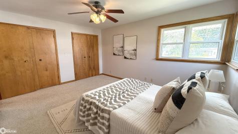 1713 4th Street SW Mason City IA 50401