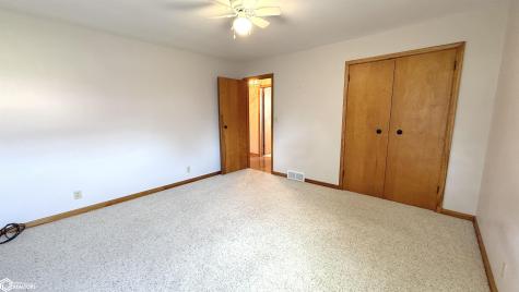 1713 4th Street SW Mason City IA 50401