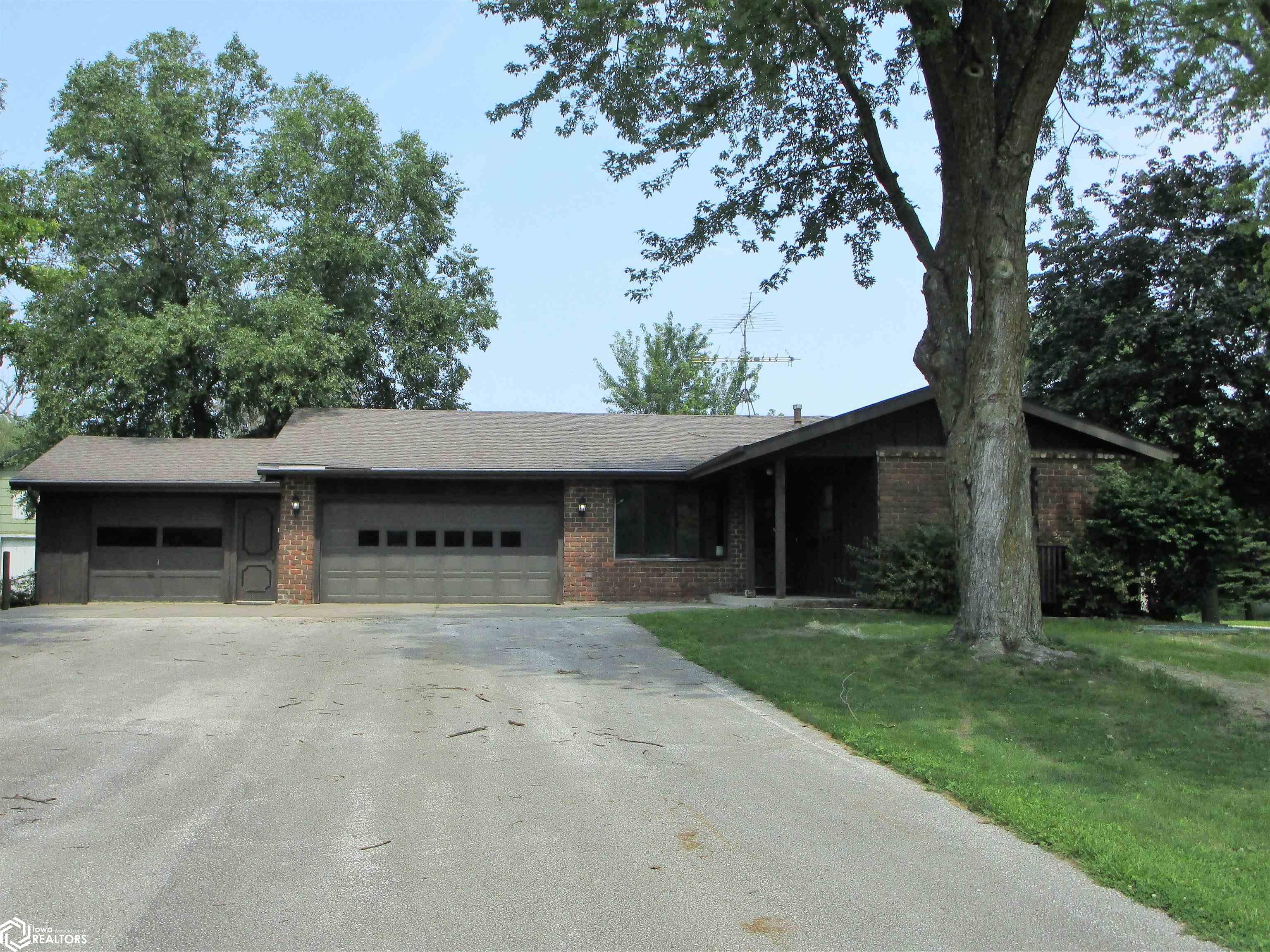 19547 Highway D15 Iowa Falls IA 50126