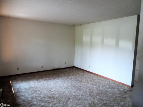 19547 Highway D15 Iowa Falls IA 50126