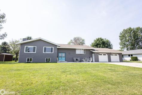 912 9th Street NE Belmond IA 50421