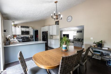 912 9th Street NE Belmond IA 50421
