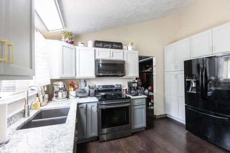 912 9th Street NE Belmond IA 50421