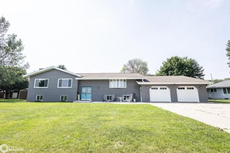 912 9th Street NE Belmond IA 50421