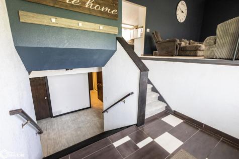 912 9th Street NE Belmond IA 50421