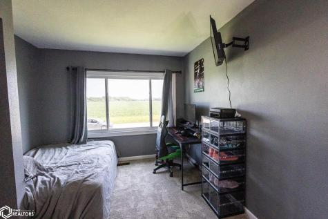 912 9th Street NE Belmond IA 50421