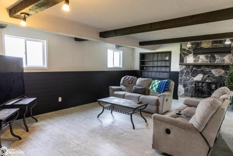 912 9th Street NE Belmond IA 50421