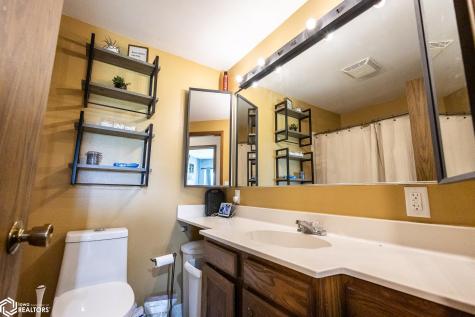 912 9th Street NE Belmond IA 50421