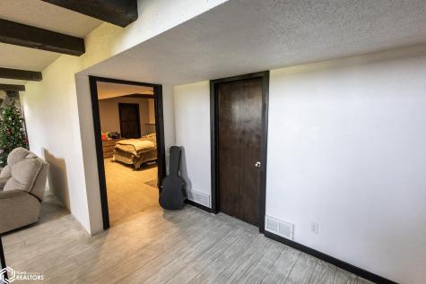 912 9th Street NE Belmond IA 50421