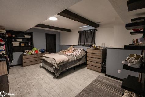 912 9th Street NE Belmond IA 50421