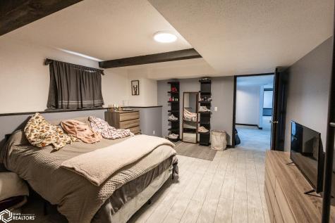 912 9th Street NE Belmond IA 50421