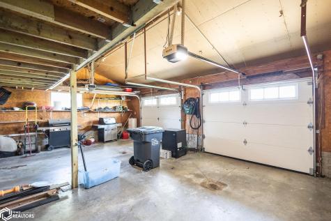 912 9th Street NE Belmond IA 50421