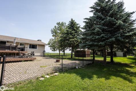 912 9th Street NE Belmond IA 50421