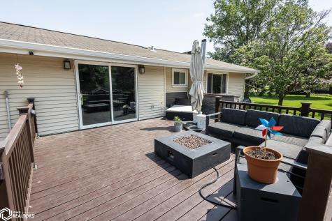 912 9th Street NE Belmond IA 50421