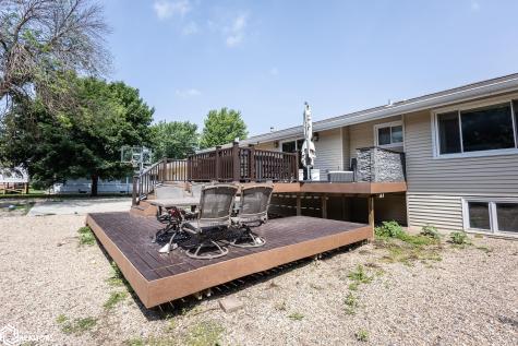 912 9th Street NE Belmond IA 50421