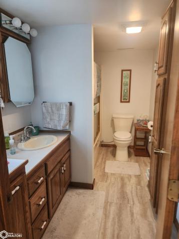 908 N Wooster Street Algona IA 50511