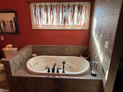 2 Hillcrest Street Ventura IA 50482