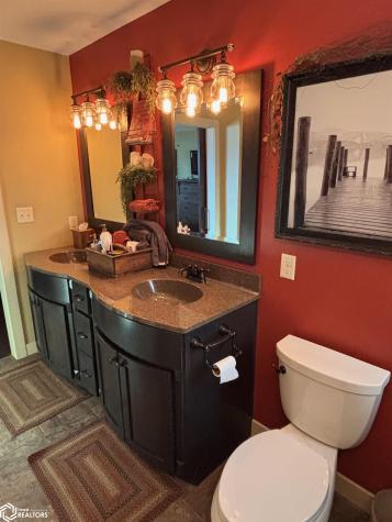 2 Hillcrest Street Ventura IA 50482