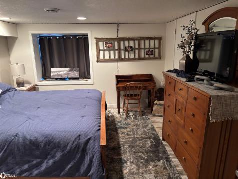 2 Hillcrest Street Ventura IA 50482