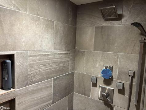 2 Hillcrest Street Ventura IA 50482