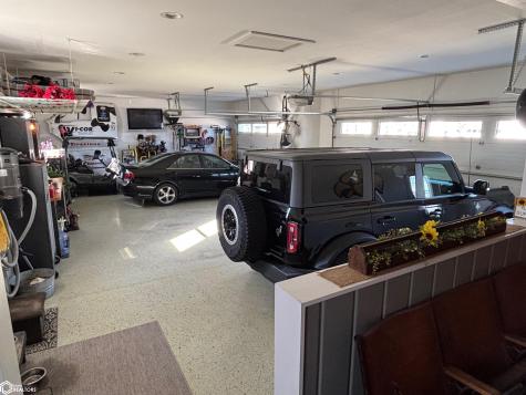 2 Hillcrest Street Ventura IA 50482