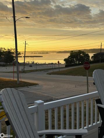 2 Hillcrest Street Ventura IA 50482