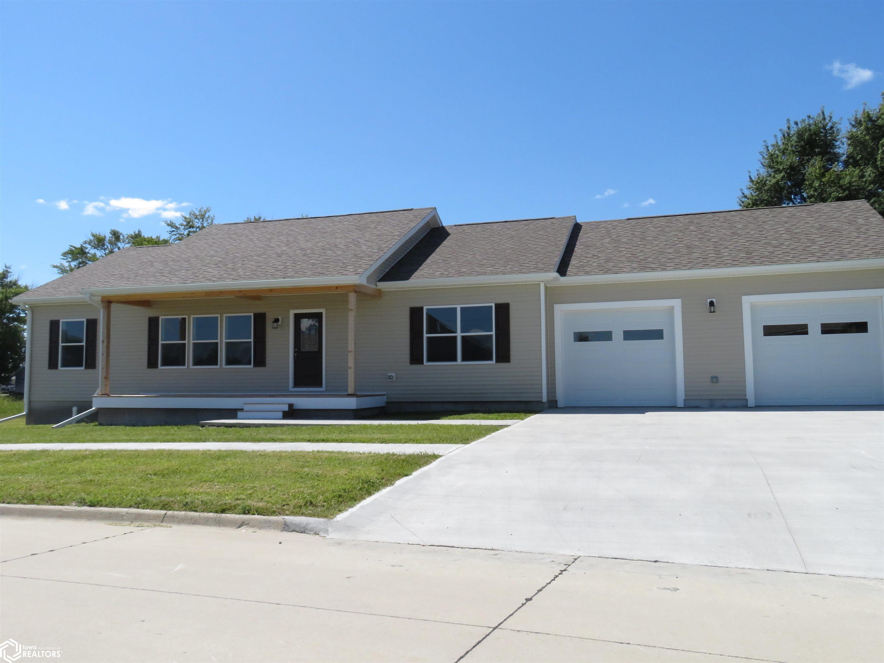 306 White Fox Drive Clarion IA 50525
