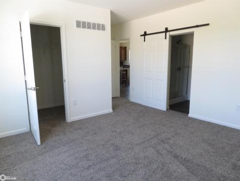 306 White Fox Drive Clarion IA 50525
