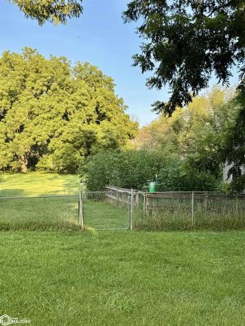 341 S Carolina Avenue Mason City IA 50401