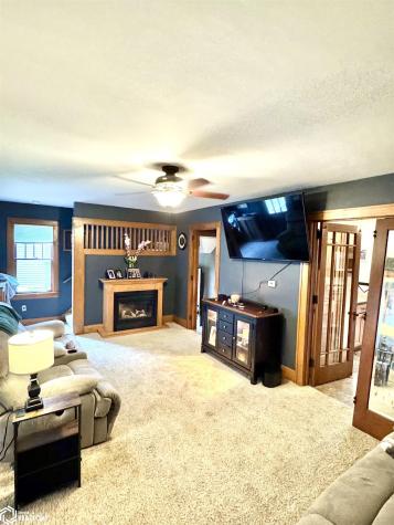 341 S Carolina Avenue Mason City IA 50401