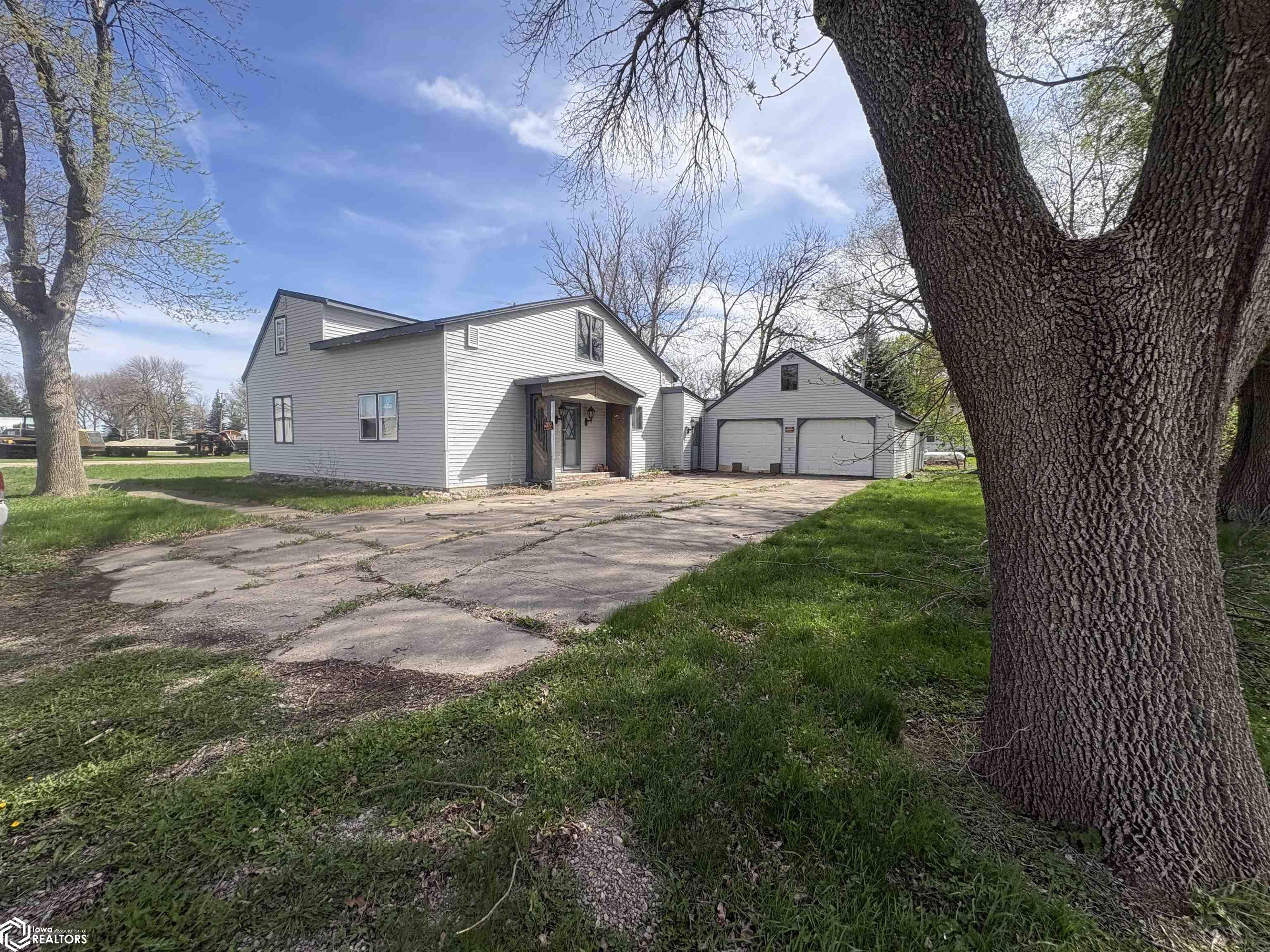 508 4th Street NW Buffalo Center IA 50424