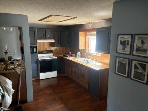 508 4th Street NW Buffalo Center IA 50424