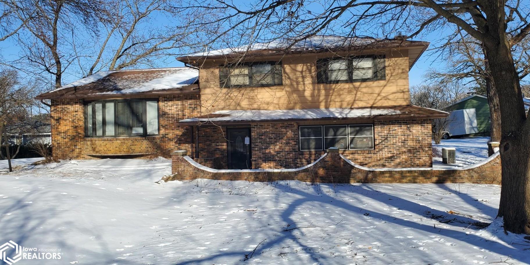1803 N Federal Street Hampton IA 50441
