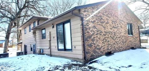 1803 N Federal Street Hampton IA 50441