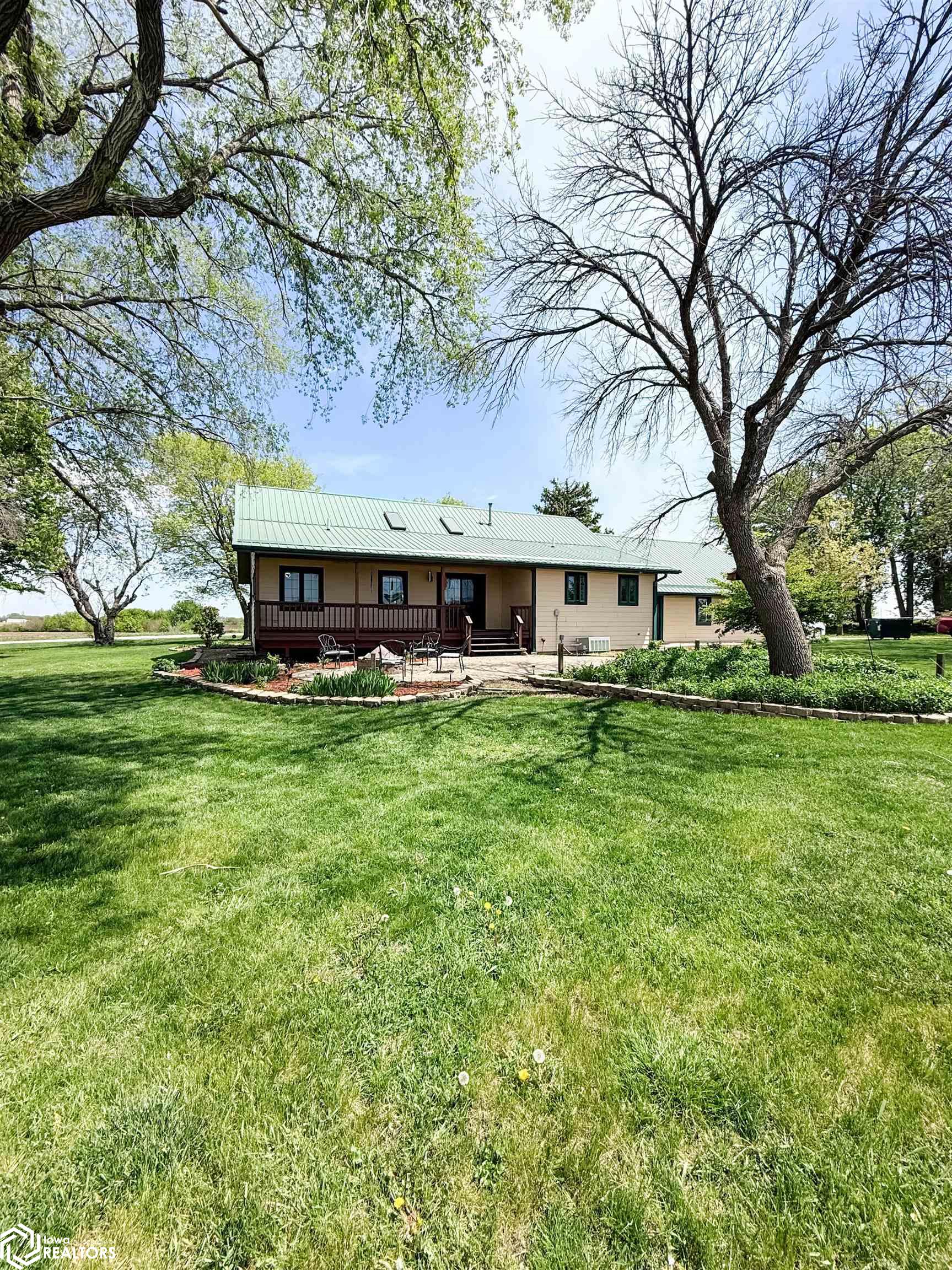1279 Reed Avenue Belmond IA 50421