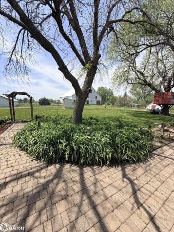 1279 Reed Avenue Belmond IA 50421
