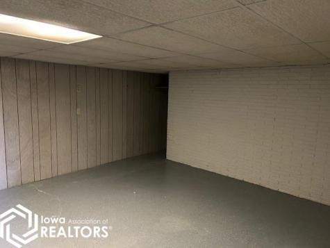 205 Carson Iowa Falls IA 50126