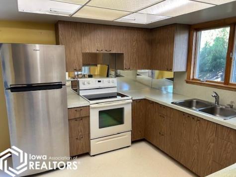 205 Carson Iowa Falls IA 50126