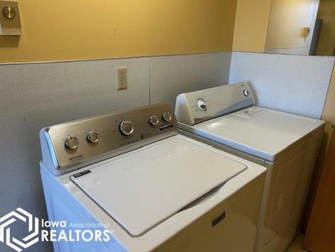 205 Carson Iowa Falls IA 50126