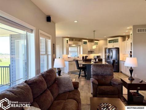 4848 Nightingale Avenue Northwood IA 50459