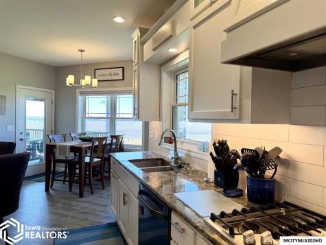 4848 Nightingale Avenue Northwood IA 50459