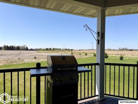 4848 Nightingale Avenue Northwood IA 50459